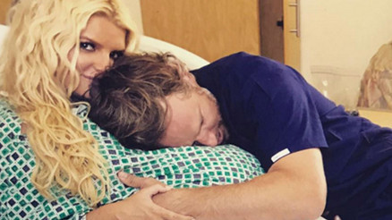 Ona üç çocuk doğurdu, 10 yılını verdi... Hepsi boşa gitti... Kırılacak kalbim bile kalmadı... Git, yatağından yalnız uyu şimdi