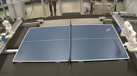 Google’ın ‘sonsuz’ masa tenisi deneyi: Robotlar insan gibi öğreniyor Google’ın ‘sonsuz’ masa tenisi deneyi: Robotlar insan gibi öğreniyor