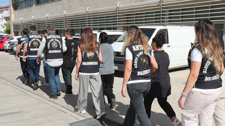 Eve usta değil dolandırıcı çağırmışlar 6 milyonluk vurgun yapan şebeke çökertildi