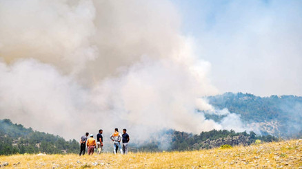 Alev kapanında sıkışıp kaldılar, 10 kahraman bu tepede şehit oldu Hürriyet olay yerinde Alev kapanında sıkışıp kaldılar, 10 kahraman bu tepede şehit oldu Hürriyet olay yerinde