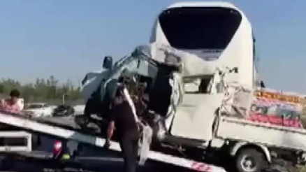 Otobüs arızasından sonra feci kaza: 2 ölü, 1 ağır yaralı