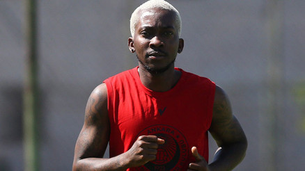 Onyekurudan Galatasaray açıklaması Umarım Onyekurudan koşu bu sene fazla olur Onyekurudan Galatasaray açıklaması Umarım Onyekurudan koşu bu sene fazla olur