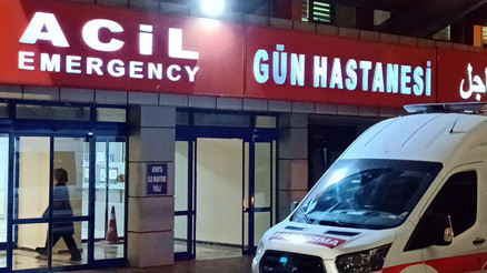 8 kg altını çalıp kaçtılar Açılan ateşte 4 polis yaralandı