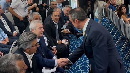 Fenerbahçe Başkanı Ali Koç, Aziz Yıldırımaa seslendi: Ya başkan adayı olun ya da efsanemiz