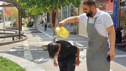 Tüm zamanların sıcaklık rekoru bu ilçemizde kırıldı Yok böyle bir hava Tüm zamanların sıcaklık rekoru bu ilçemizde kırıldı Yok böyle bir hava
