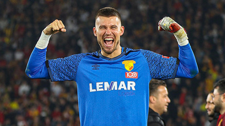 Göztepe kaleci Mateusz Lisle yola devam ediyor