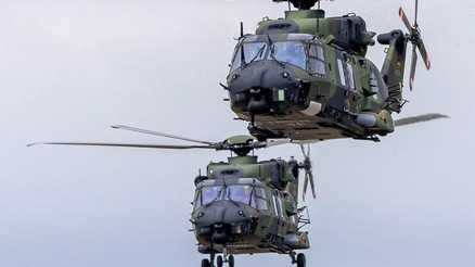 Almanya’da helikopter düştü