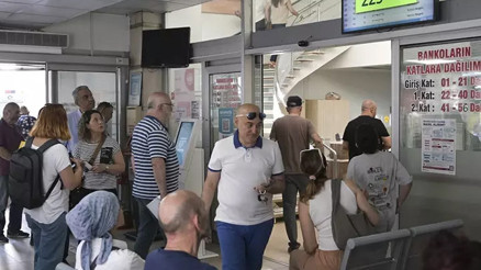 Eski tip sürücü belgelerinin yenilenmesi için verilen süre yarın sona eriyor
