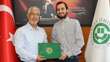 1,5 Adana ödüle doymuyor