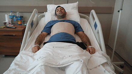 Nadir görülen vaka... Karın ağrısıyla gitti ameliyata alındı Karnından 2 buçuk kiloluk kitle çıktı