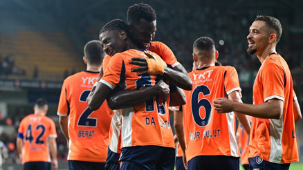 Başakşehir 4-0 Cherno More (Konferans Ligi maçı özeti)