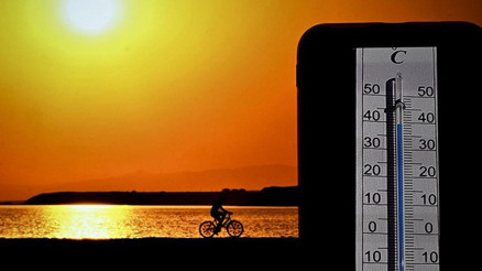 Sıcaklıklar 19 kentte 40 derecenin üzerine çıktı Termometreler 47,3 dereceyi gösterdi...
