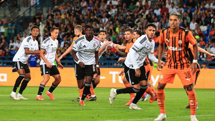 Beşiktaş olağanüstü hal ilan etmeli