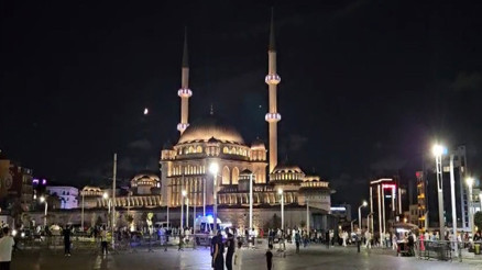 Camilerde orman yangınlarından korunmak için dua edildi