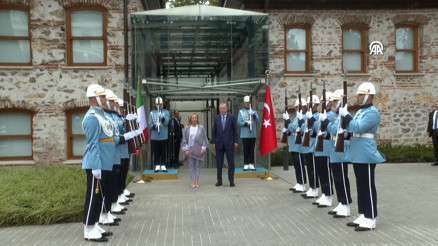 Cumhurbaşkanı Erdoğan, Meloni ve Dibeybe ile görüştü