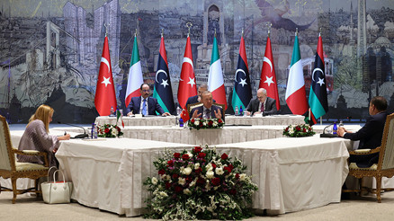 İstanbuldaki zirve Yunanistanı rahatsız etti: Türkiye bölgede belirleyici rolde