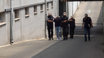 Adana’da aranan 2 firari FETÖ hükümlüsü yakalandı