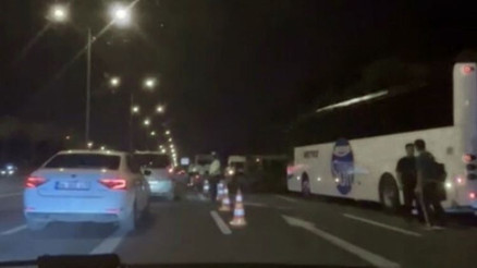 Ankarada feci kaza Otobüs ile kamyonet çarpıştı: 6 yaralı