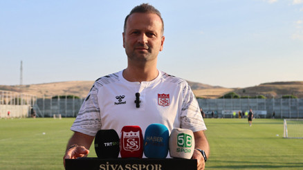Osman Zeki Korkmaz: Sivaslılar takımıyla gurur duyacak
