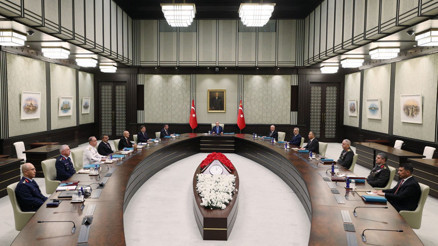 YAŞ kararları açıklandı: Yeni Genelkurmay Başkanı Selçuk Bayraktaroğlu oldu