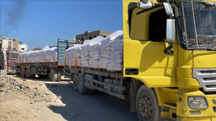 Gazze’de yardım tırı devrildi, 20 Filistinli hayatını kaybetti