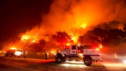 Californiada 330 kilometrekarelik alan yandı