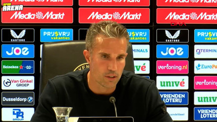 Robin van Persieden Jose Mourinhonun sözlerine sert yanıt: Ne olacağını göreceğiz