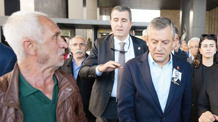 Özgür Özel’e saldırmıştı: Özür diledi