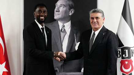 Beşiktaş, Ndidi transferini resmen açıkladı Beşiktaş, Ndidi transferini resmen açıkladı