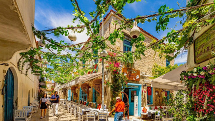 Tüketen değil katılan ve sahip çıkan olalım