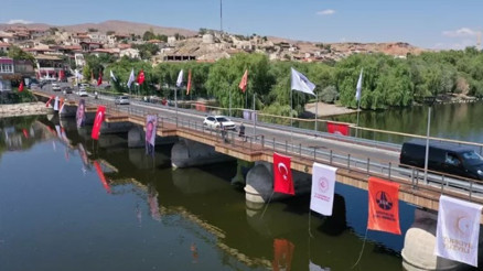 Yeni çevre yolu müjdesi: Bakan Uraloğlu Nevşehirde açıkladı Yeni çevre yolu müjdesi: Bakan Uraloğlu Nevşehirde açıkladı