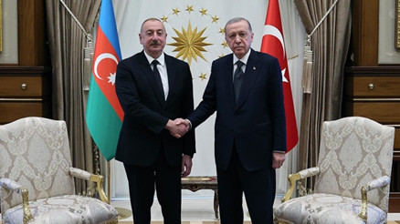 Aliyev, Cumhurbaşkanı Erdoğanı aradı... Barış yolunda sağlanan ilerleme memnuniyet verici Aliyev, Cumhurbaşkanı Erdoğanı aradı... Barış yolunda sağlanan ilerleme memnuniyet verici