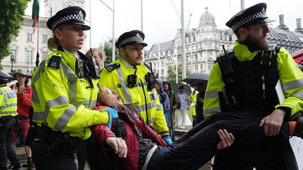 Londra’da Filistin’le dayanışma eyleminde 474 kişi gözaltına alındı