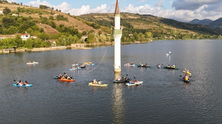 ‘Batık Minare’ su sporlarıyla hayat buluyor ‘Batık Minare’ su sporlarıyla hayat buluyor