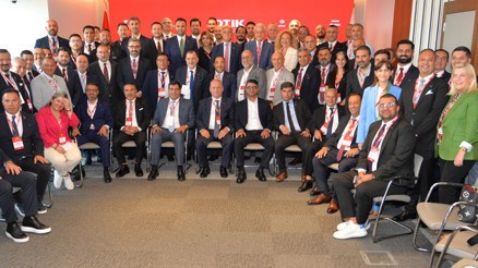 DEİK toplantında Türk diasporası bir araya geldi