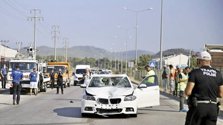 Otomobilin çarptığı eski vekil hayatını kaybetti