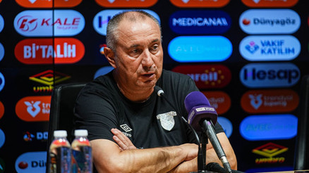 Stanimir Stoilov: Hücumda daha özgüvenli olmalıydık Stanimir Stoilov: Hücumda daha özgüvenli olmalıydık