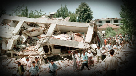 Siyasilerden 17 Ağustos Marmara Depremi paylaşımları