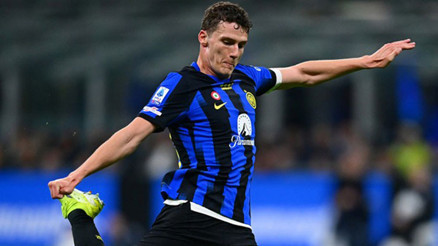 Galatasarayın transfer hedefi Pavarddan yeni karar