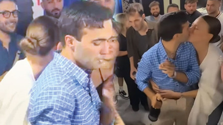 Albüm yalan aşk gerçek Serenay ve Mertin romantik anları...