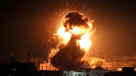 İsrail Gazzeye saldırdı: 12 ölü
