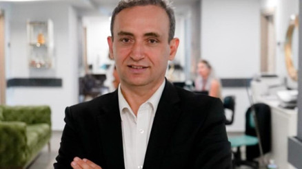 Göz kapağı ve çevresi ameliyatlarında kalıcı ve doğal estetik çözümler