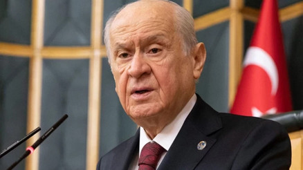 Bahçeliden Özgür Özele tepki: Aydındaki açıklaması tek kelimeyle hezeyanname nutku, hezimet ve hüsran numunesidir