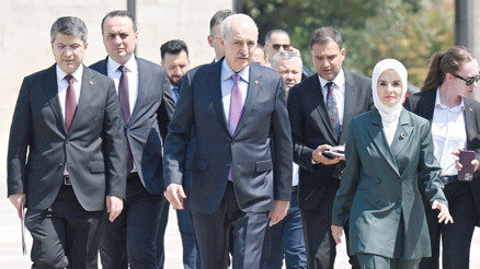 Şehit yakınları ve Diyarbakır anneleri TBMM’de... Komisyon acılı aileleri dinledi