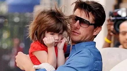 Öz kızına yıllar önce sırt çevirmişti… Babalık 60’ından sonra yine aklına düştü: Genç sevgilisinden çocuk istiyor