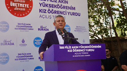 Özgür Özel: Filiz Akın’ın ismini yaşattığı bu yurdu onsuz da olsak hep birlikte açıyoruz