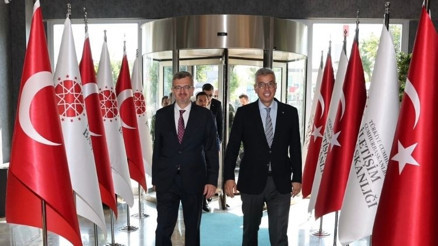 Bakan Memişoğlu, Cumhurbaşkanlığı İletişim Başkanı Duran ile görüştü
