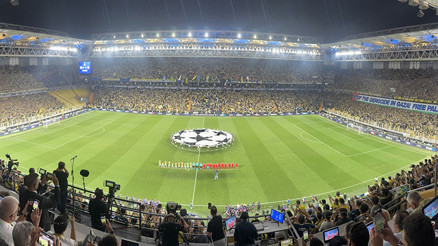 Kadıköyde 4374 gün sonra Şampiyonlar Ligi müziği