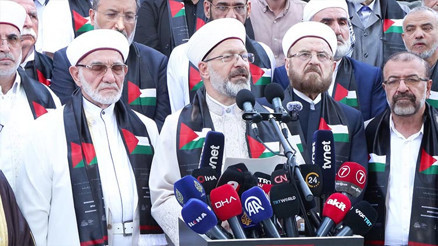 Diyanet İşleri Başkanı Erbaş: Filistin’de yaşanan bu vahşeti durdurmak zorundayız