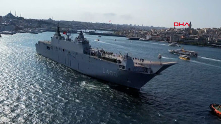 Çanakkaleden yola çıkan TCG Anadolu, İstanbula ulaştı